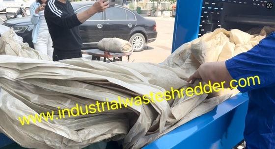 플라스틱 농업 필름 쉐리더 VFD 모터 블로어 배charge 시스템,HDPE OPP 필름 크기를 줄이는 장비 시간당 500kg 이상 용량, PP 알루미늄 포일 분쇄 기계