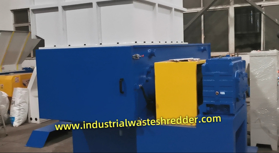 55KW의 단일 샤프트 쉐리더 기계, hdpe 홀 플라스틱 쉐리더 기계, CE와 함께 단단한 플라스틱 가장자리 분쇄 기계
