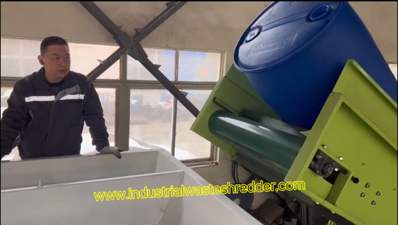고효율 폐기물 플라스틱 배럴 쉐리더, 200L HDPE IBC 드럼 CE와 함께 듀얼 샤프트 쉐리더, 갤런 플라스틱 드럼 쉐리더 시간당 1000kg, 화학 플라스틱 드럼 사전 쉐리더
